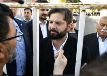 Boric por “honorarios covid”: “Cuesta $50 mil millones, ¿de dónde sacamos eso?”