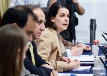 Comisión Mixta debate primeras observaciones de la propuesta constitucional en medio de tensiones por el uso de la palabra