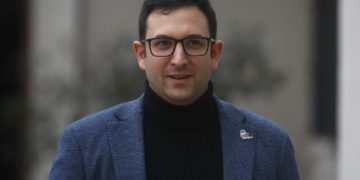 Ausencia de Miguel Crispi en el Congreso: Chile Vamos y Republicanos acusan al ministro de Justicia de obstaculizar labor fiscalizadora del Parlamento