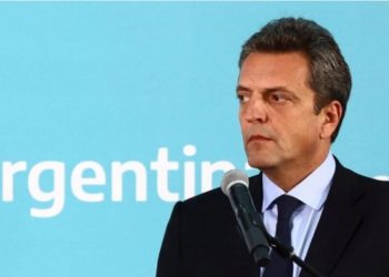 Sorpresa en Argentina: Sergio Massa es primera mayoría e irá a balotaje con Javier Milei