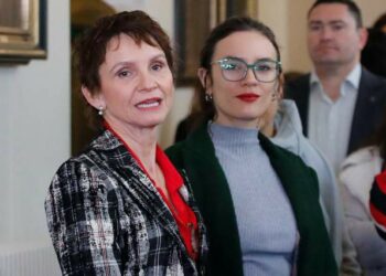 ¿Disputa por el liderazgo?: Análisis a críticas del Socialismo Democrático por “sobreexposición” de ministra Tohá