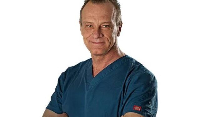 Doctor Felipe Balbontín sobre el cáncer de próstata: “Lo más importante es el examen de antígeno prostático y, si está alterado, ir a un especialista”