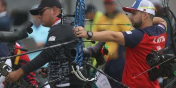 Tiro con arco: chilenos Ricardo Soto y Alejandro Martin avanzan a cuartos de final