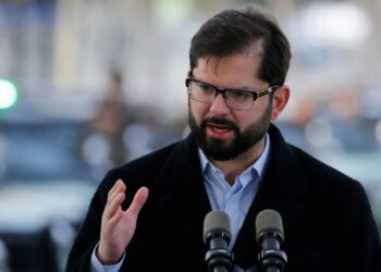 Presidente Boric saluda a Javier Milei, presidente electo de Argentina