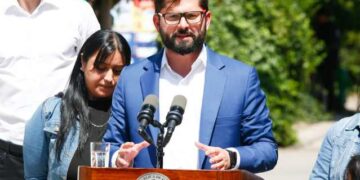 “Una buena señal”: Mundo político aplaude decisión de Presidente Boric de asistir a cambio de mando en Argentina