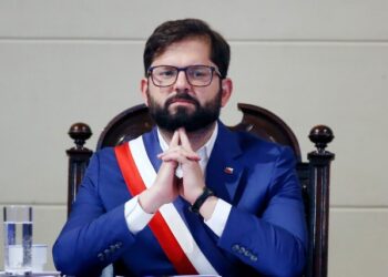 Gabriel Boric: “La política ha quedado en deuda con el pueblo de Chile”