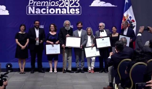 Desde Cecilia Vicuña hasta Jaime San Martín: Presidente Boric entrega Premios Nacionales 2023