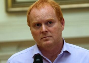 Nuevos liderazgos y aventuras electorales: expertos analizan implicancias del quiebre en republicanos