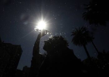 Autoridades y expertos advierten riesgos por temperaturas extremas tras alerta meteorológica