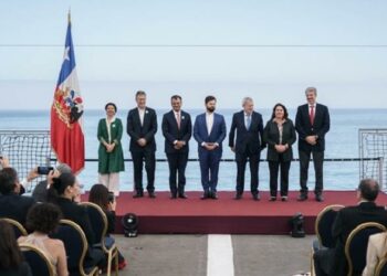 Cable Humboldt: Presidente Gabriel Boric presentó proyecto para la construcción de fibra óptica submarina