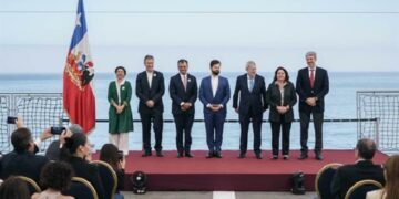 Cable Humboldt: Presidente Gabriel Boric presentó proyecto para la construcción de fibra óptica submarina