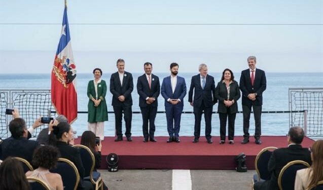 Cable Humboldt: Presidente Gabriel Boric presentó proyecto para la construcción de fibra óptica submarina