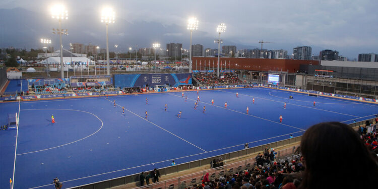 A pocos días de viajar: Los Diablos y las Diablas reciben autorización para entrenar en canchas del Estadio Nacional