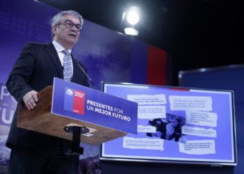 Con miras a financiar la PGU: Ministro Marcel presenta proyecto de ley de Cumplimiento de Obligaciones Tributarias