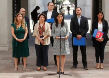 La arremetida del piñerismo: exministros dan señal en post de acuerdos y emplazan al Gobierno