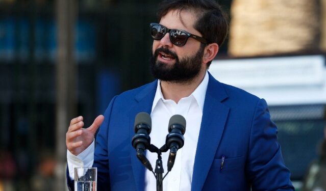 “El Presidente no tiene ninguna facultad”: Abogados aclaran que Boric no puede retirar querellas del Estallido Social