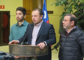 ¿Preferiría el sistema individual de las AFPs o el solidario de las FFAA? La pregunta que diputados quieren convertir en reforma constitucional