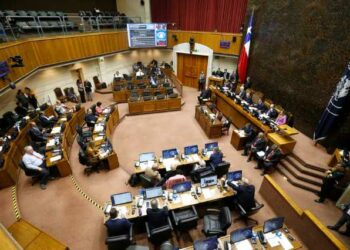 Con rechazos oficialistas: Senado desestima informe de Comisión Mixta sobre elecciones en dos días
