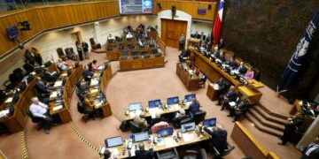 Con rechazos oficialistas: Senado desestima informe de Comisión Mixta sobre elecciones en dos días