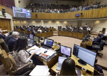 Senado aprobó la reforma previsional por 40 votos a favor y 7 en contra